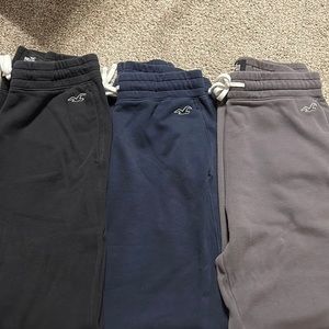 3 pairs of men’s hollister joggers